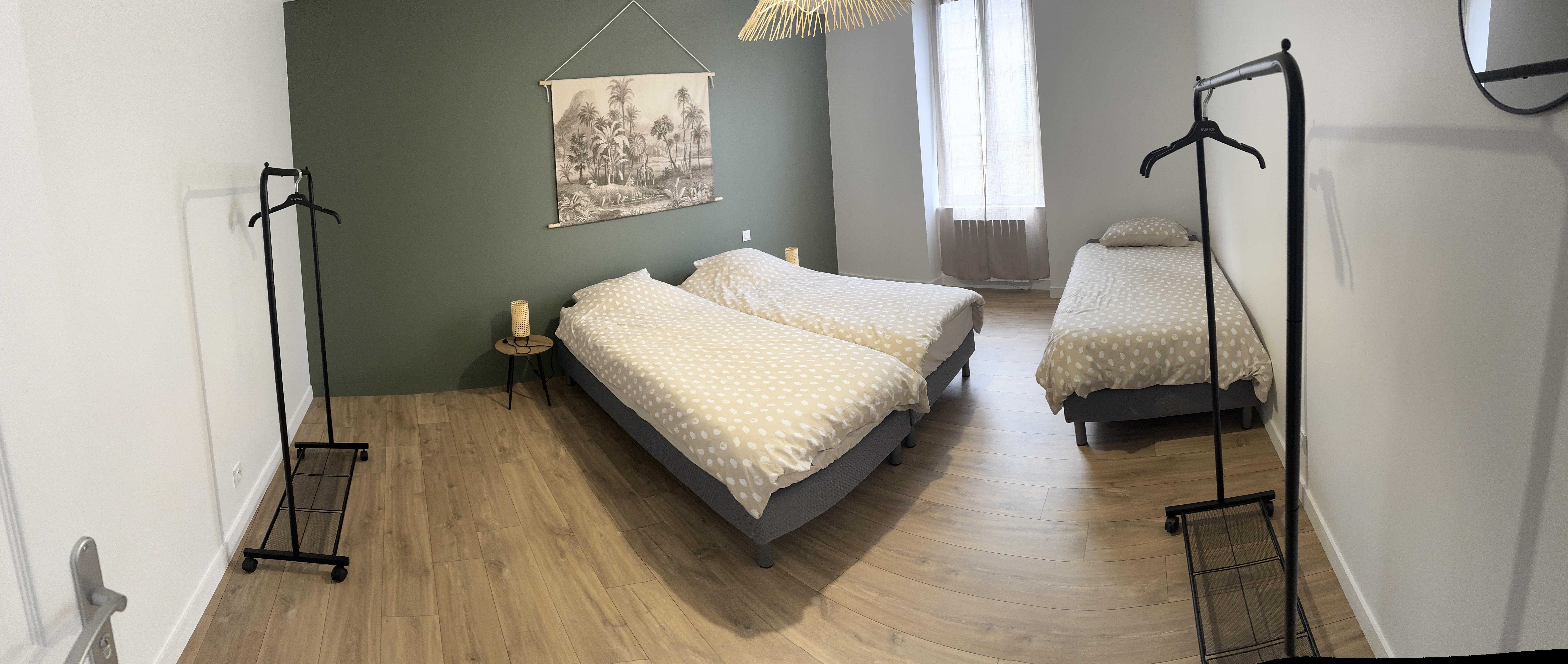 Chambre avec lit
